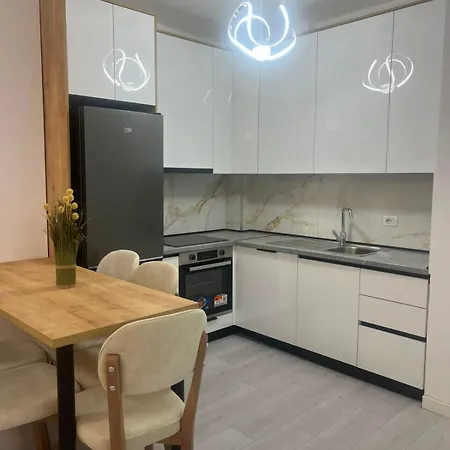 Lägenhet Lika Mali I Robit Golem (Tirana)